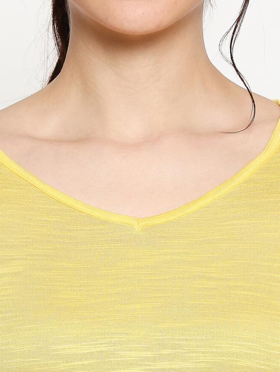 vneck solid tee - 17484797 - Standard Image - 4