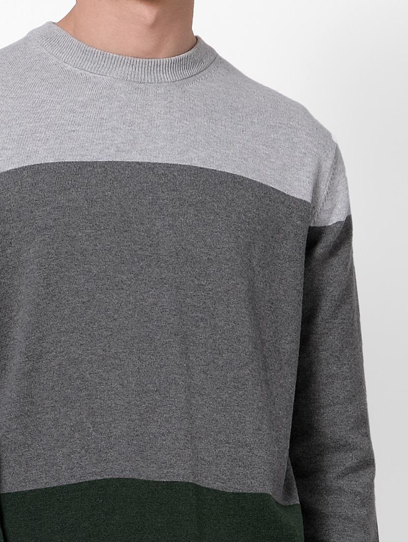 grey colorblock pullover - 17496071 - Standard Image - 4