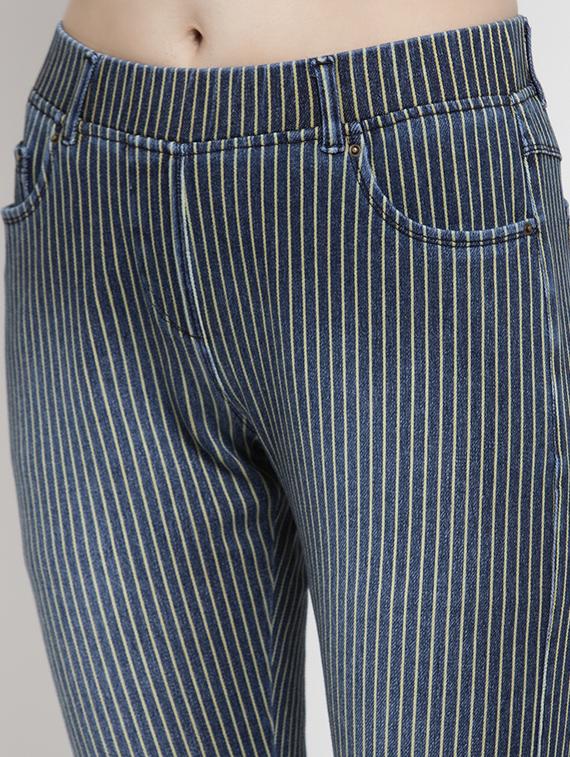 high rise capri legging - 17504852 - Standard Image - 4