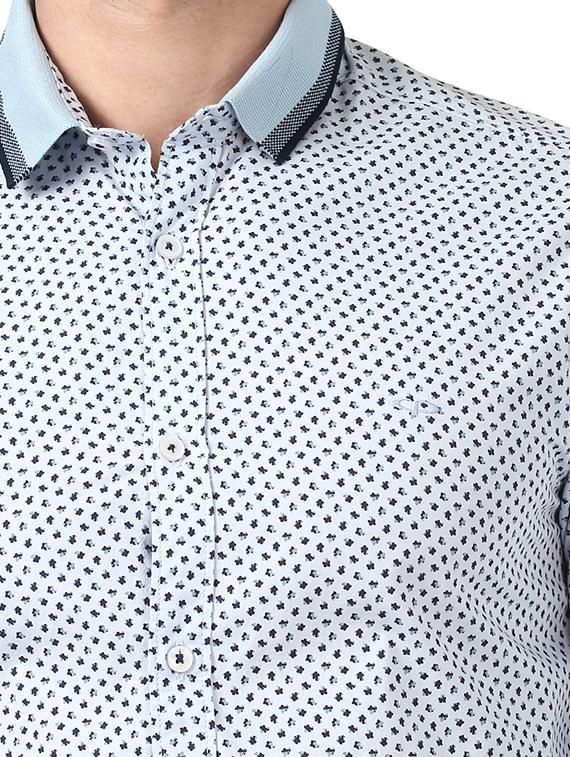 light blue printed casual shirt - 17506601 - Standard Image - 4