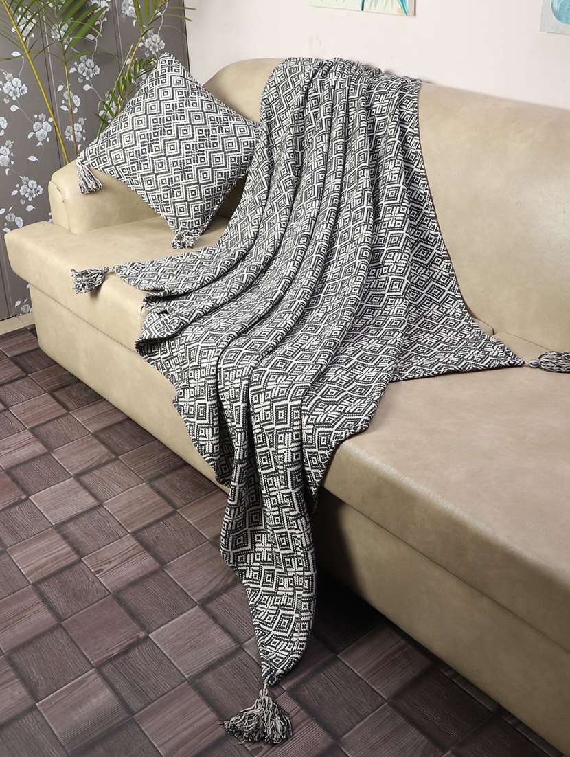  knitted throw