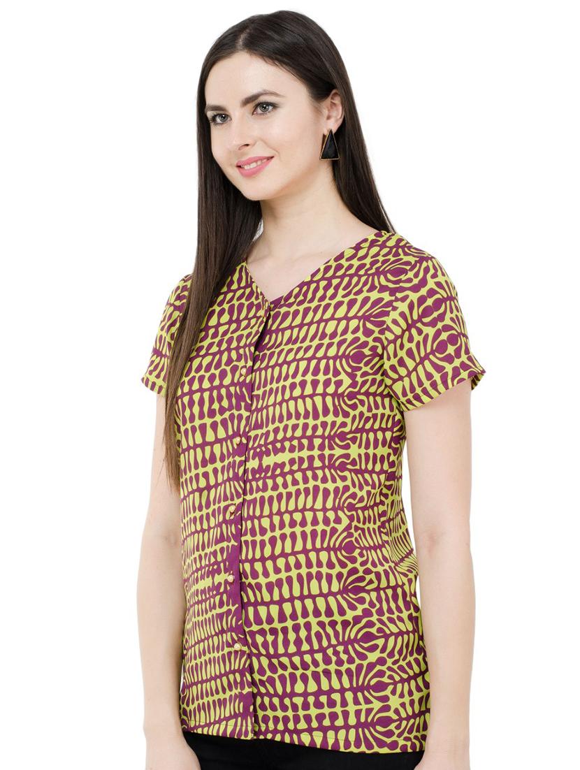 v-neck printed top top - 17527266 - Standard Image - 1