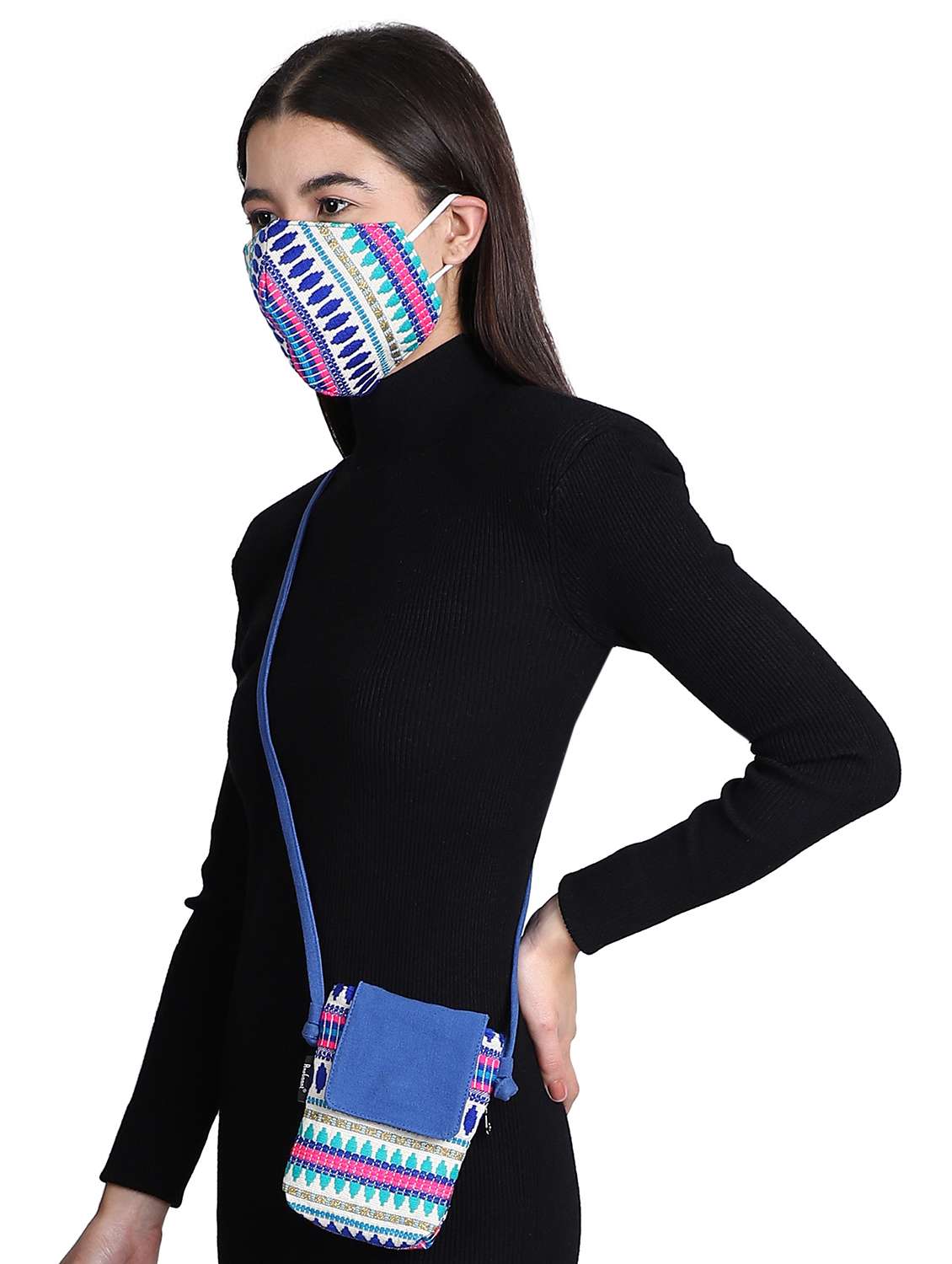 printed anti-pollution women mask with mobile sling - 17534987 -  Standard Image - 1