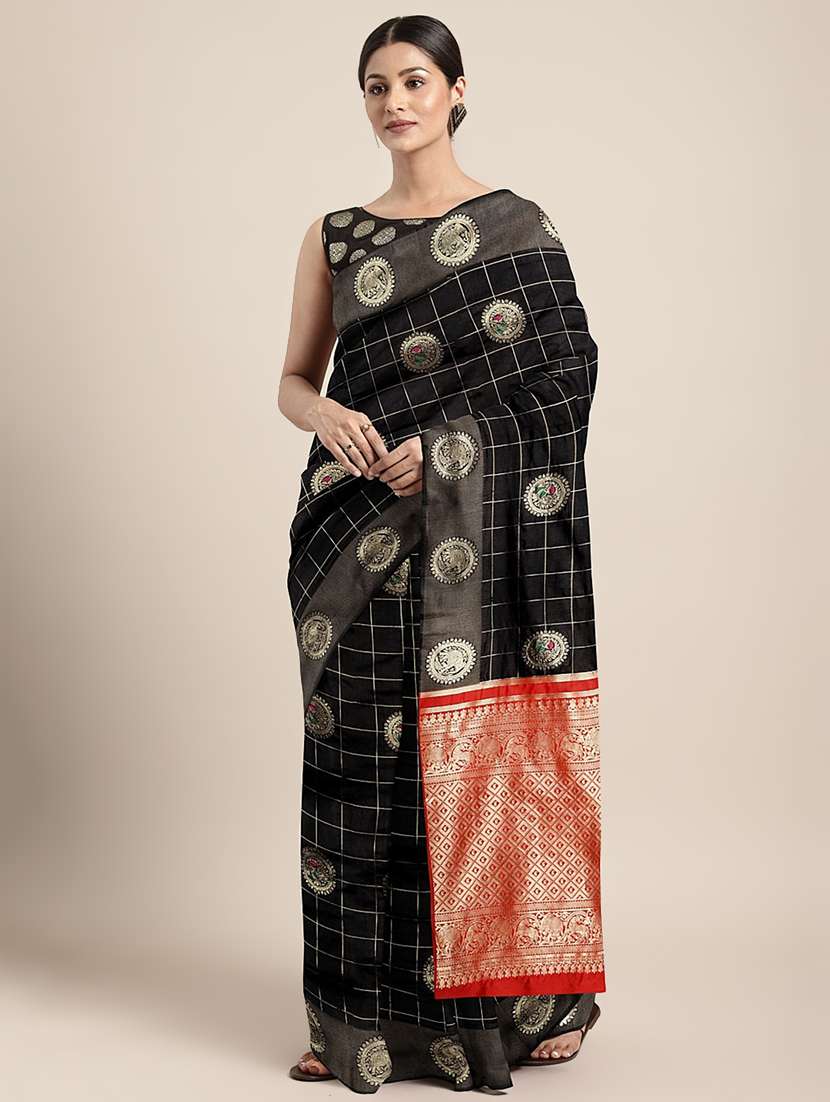 women checkered bordered saree with blouse