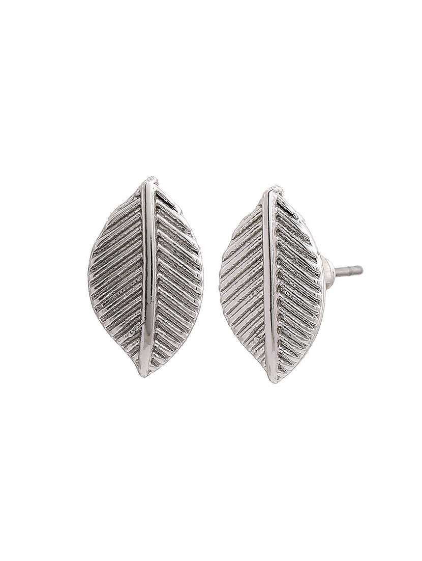 silver  metal studs earring - 17542759 -  Standard Image - 1