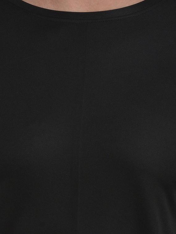 black solid t-shirt - 17546862 - Standard Image - 4