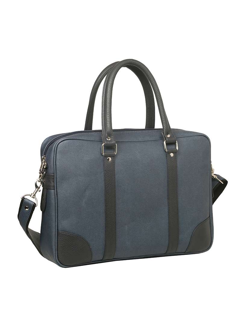 blue canvas laptop bag - 17549148 -  Standard Image - 1