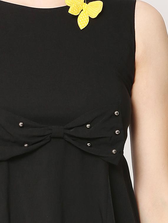women's asymmetric round neck top - 17562501 - Standard Image - 4