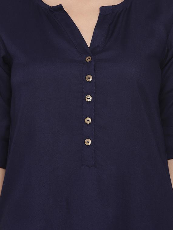 women's straight notch neck top - 17571436 - Standard Image - 4