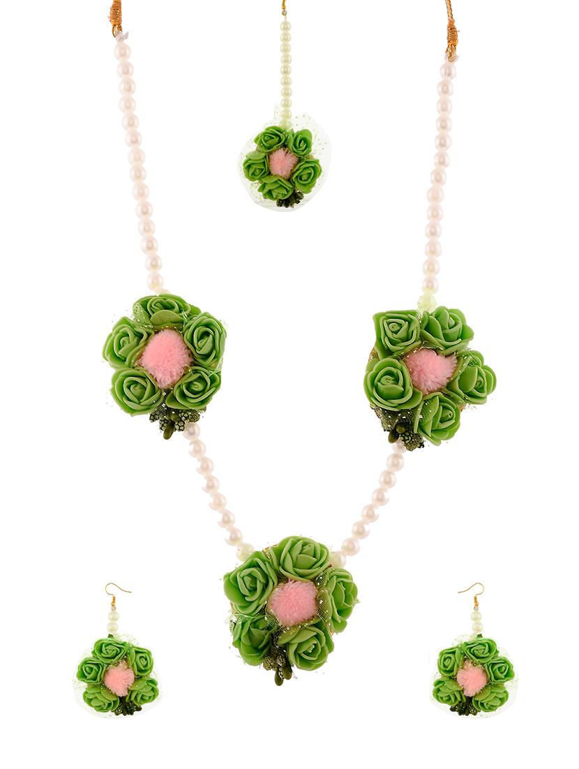 artifical flower necklace with earring and maangtikka - 17572100 - Standard Image - 1