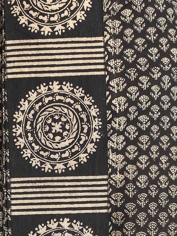 black printed dhoti - 17592777 - Standard Image - 4