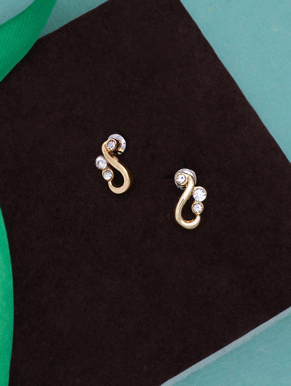 gold metal studs earring - 17595853 -  Standard Image - 1
