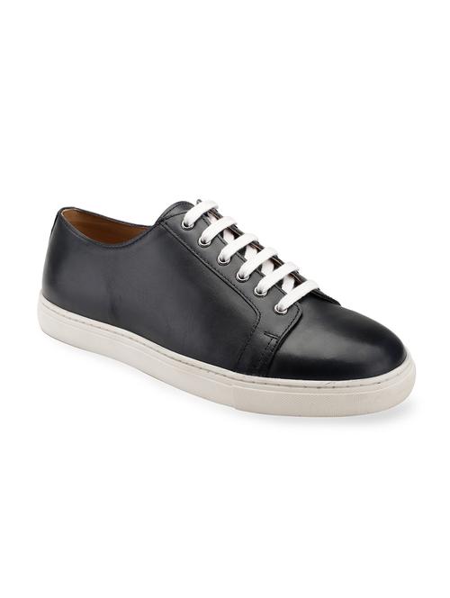 men solid lace-up sneakers - 17616009 - Standard Image - 0