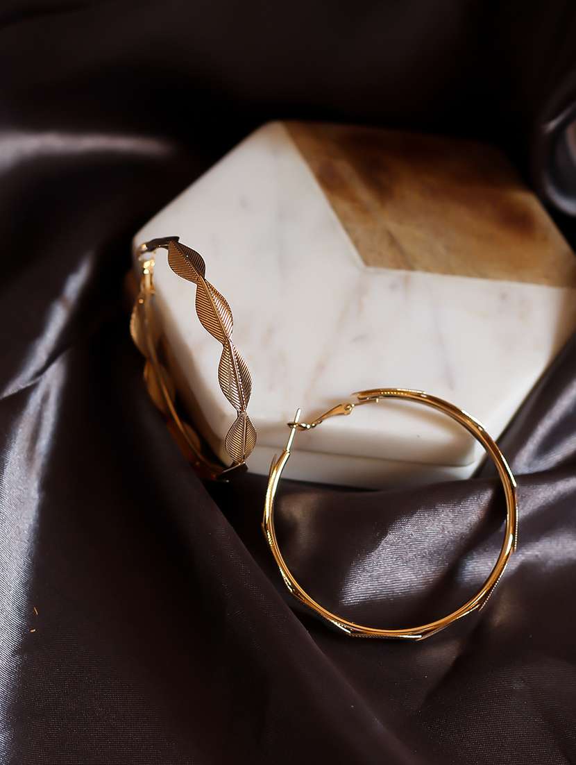 gold metal hoop earring