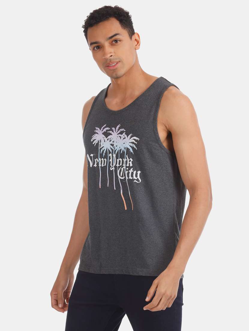 grey front print vest