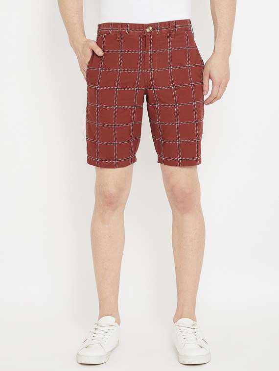 maroon checkered bermuda shorts