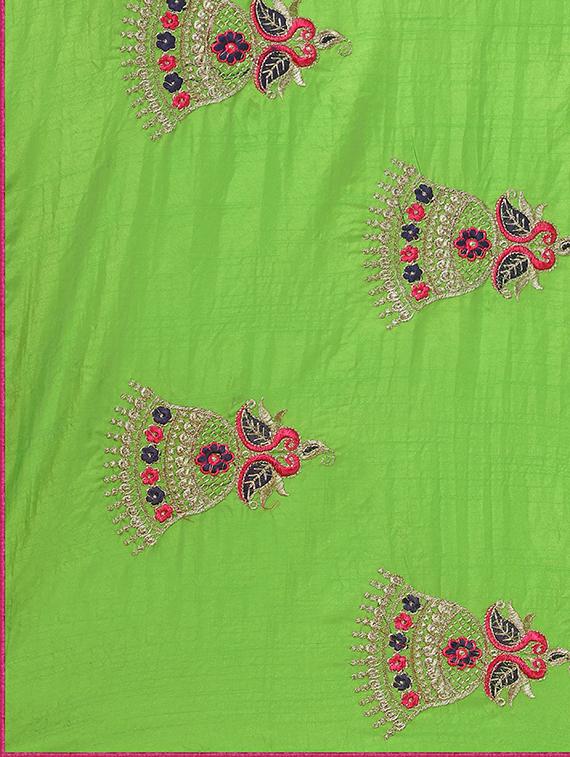 ethnic motifs embroidered saree with blouse - 17668327 - Standard Image - 4