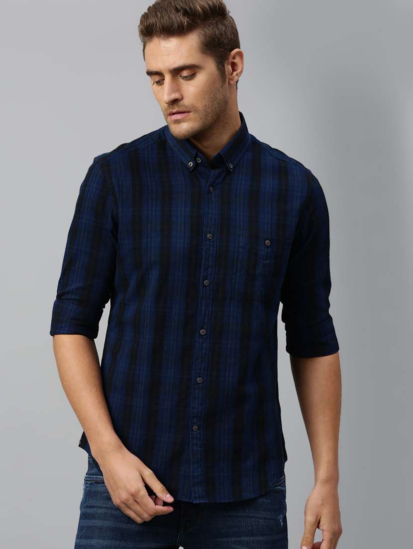 blue checkered casual shirt
