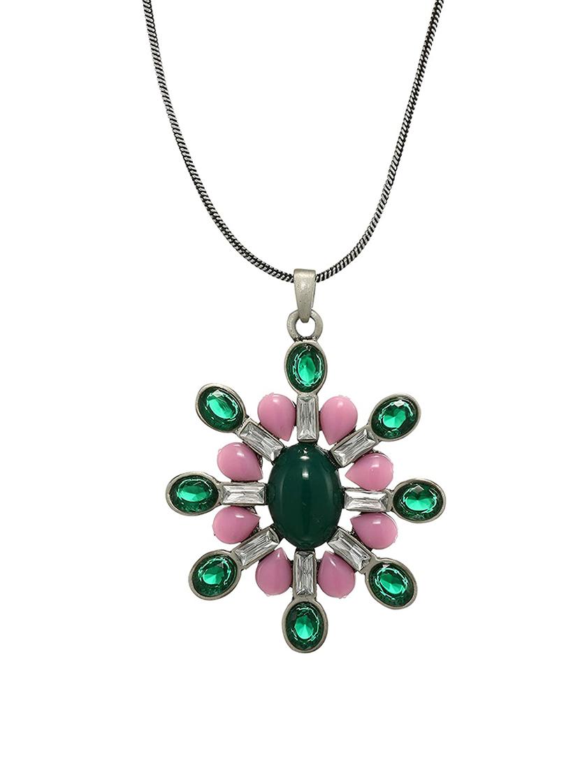 silver metal pendant - 17676508 - Zoom Image - 0