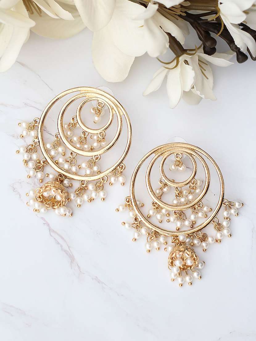 gold metal hoop earring