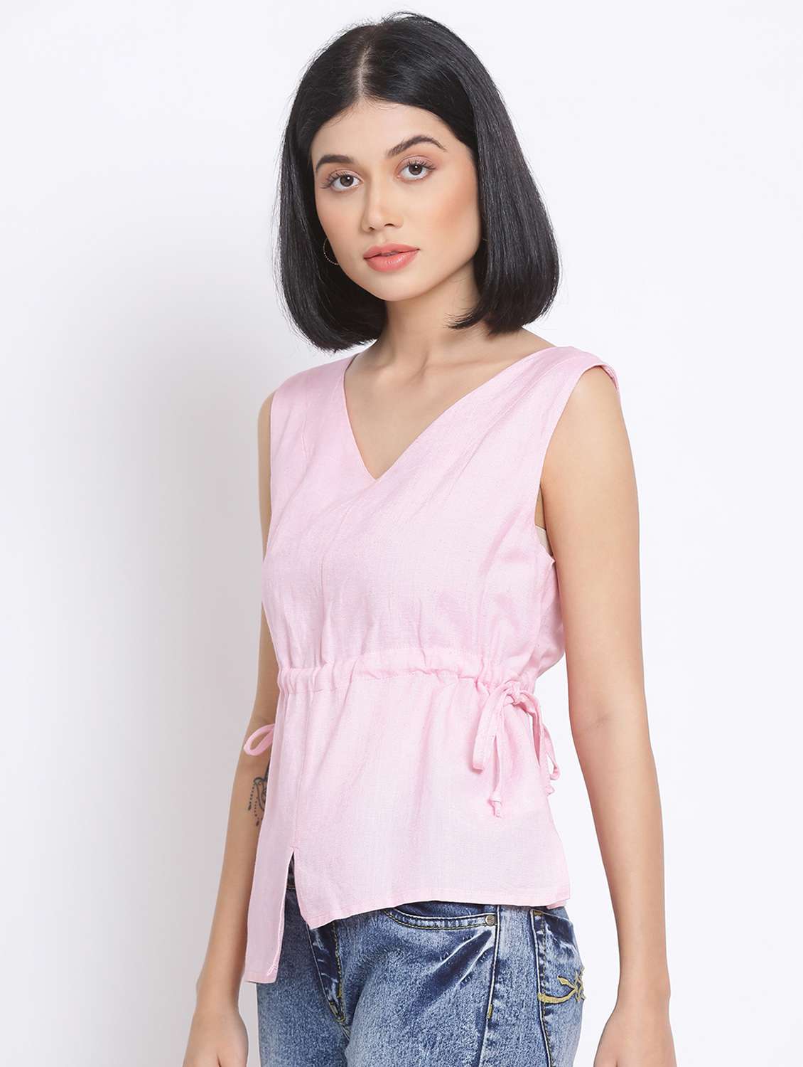 tie knot detail solid top - 17680093 -  Standard Image - 1