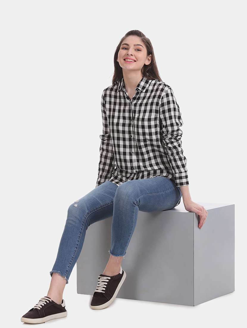 high low checkered shirt - 17695748 -  Standard Image - 4