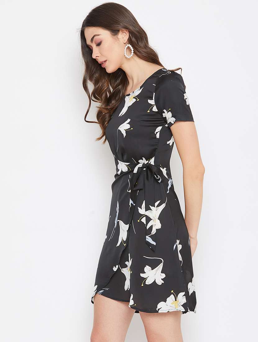 tie front floral wrap dress - 17709281 -  Standard Image - 1