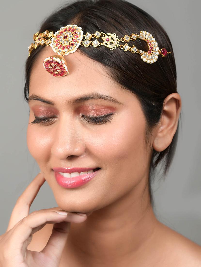 gold brass maang teekas - 17709614 - Standard Image - 1