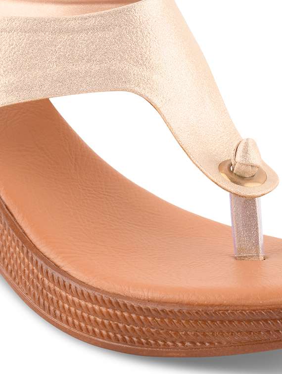 nude toe separator wedge - 17710118 -  Standard Image - 4