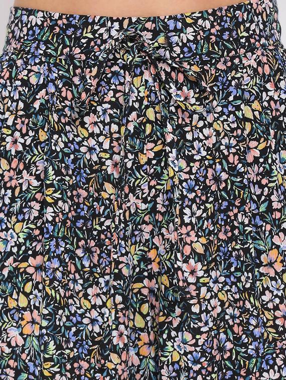 black floral printed flat front trouser - 17715196 - Standard Image - 4