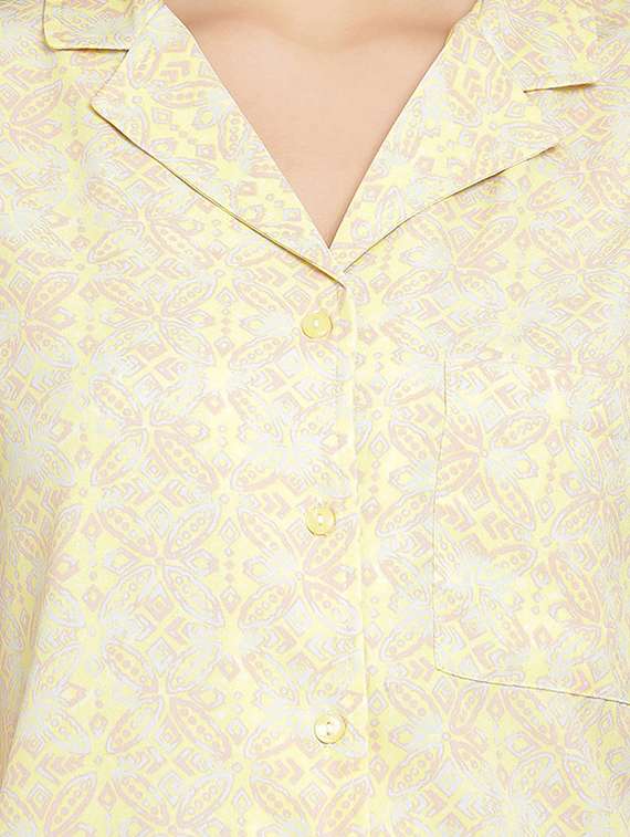 notched collar printed shirt - 17715454 - Standard Image - 4