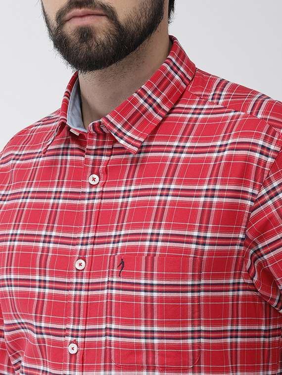 red checkered casual shirt - 17716627 -  Standard Image - 4