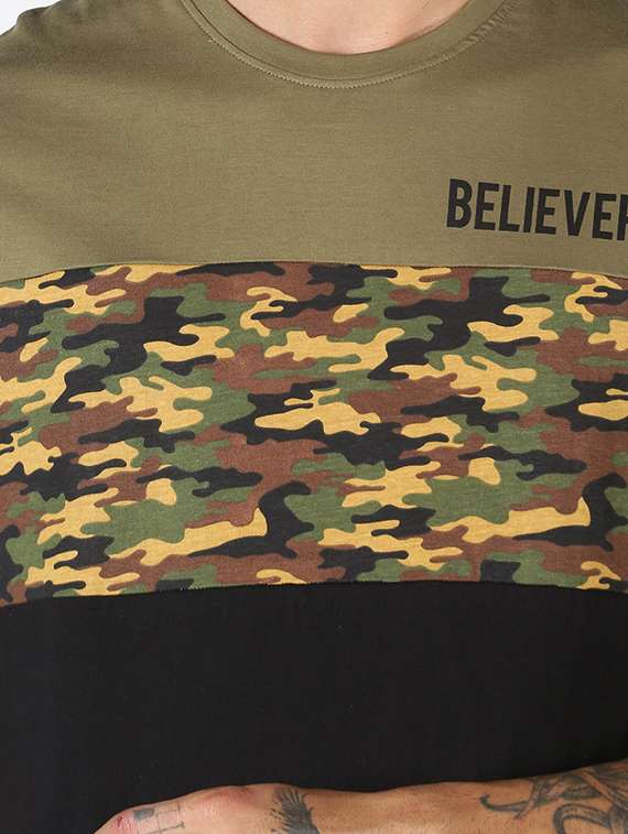 multi colored camouflage t-shirt - 17719350 -  Standard Image - 4