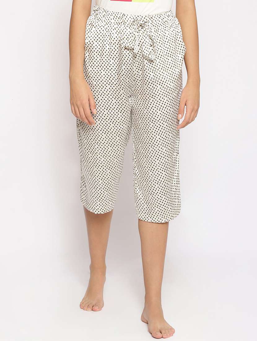 tie front printed capri 