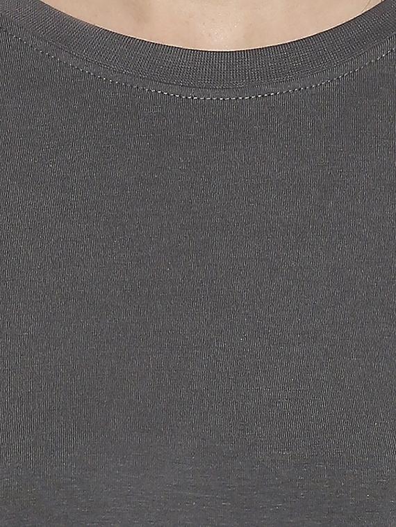 round neck solid tee - 17738288 - Standard Image - 4