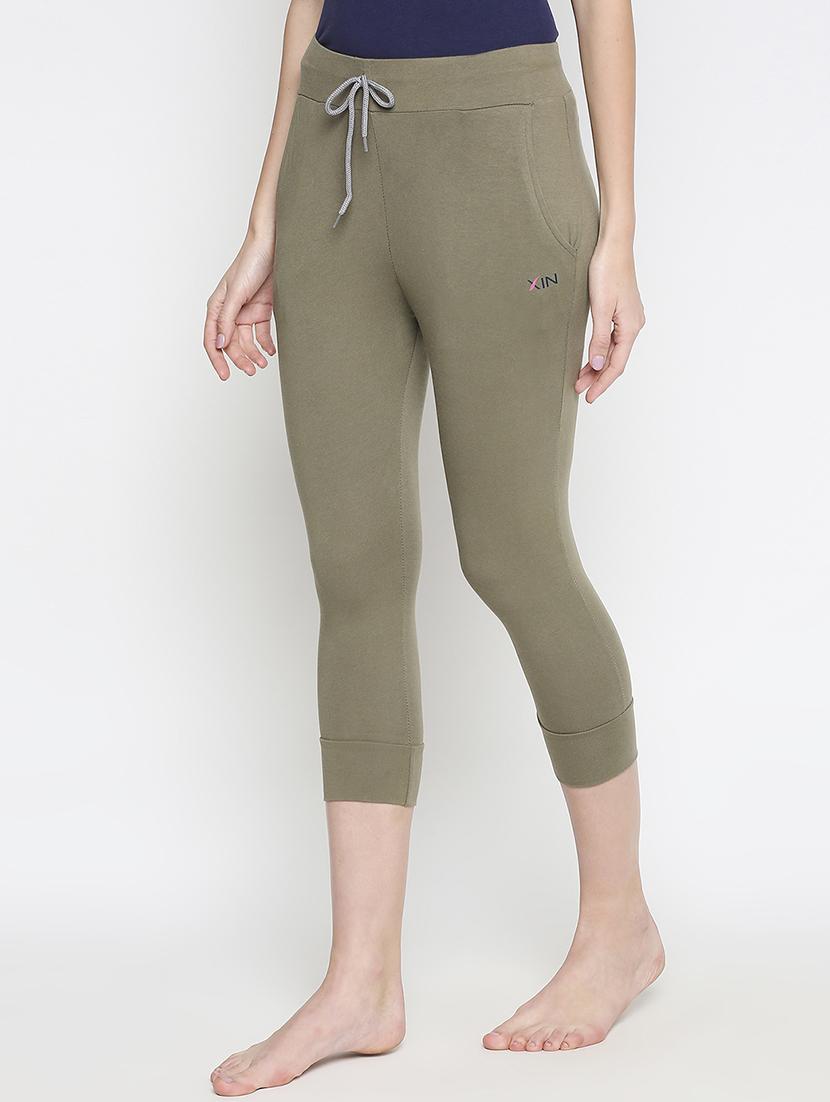 high rise solid capri - 17742674 - Standard Image - 1