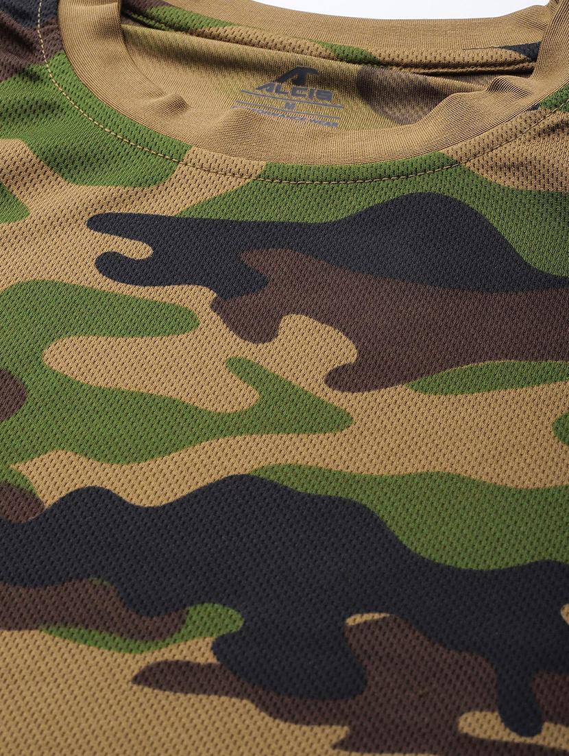 olive green camouflage t-shirt - 17749501 - Standard Image - 4