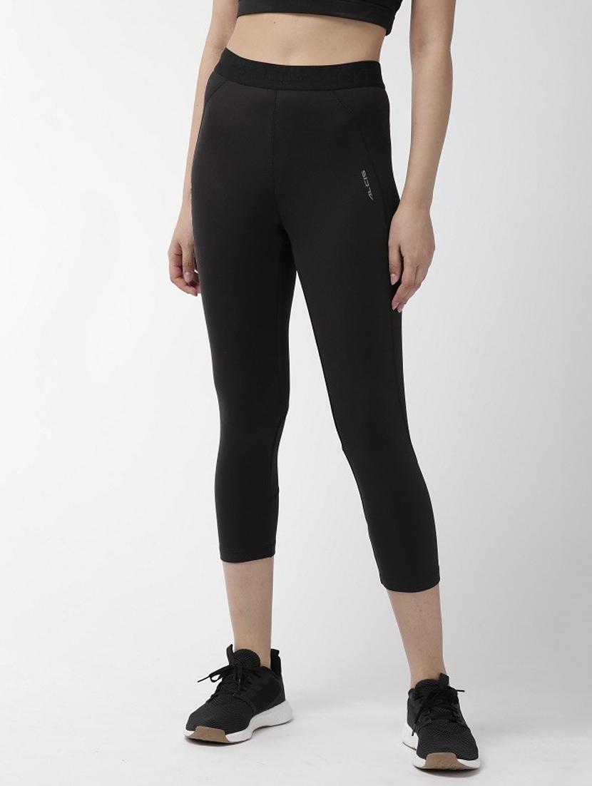 black polyester sports capris - 17751834 - Zoom Image - 0