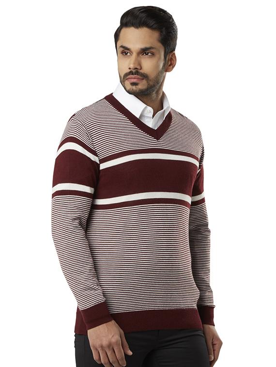 brown striped pullover - 17752384 -  Standard Image - 1