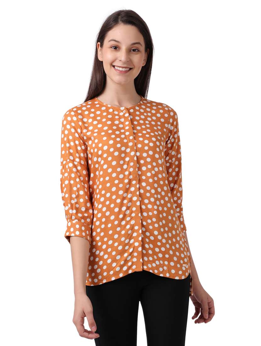 round neck polka dot  shirt