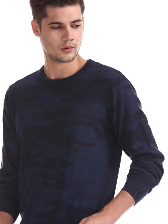 navy blue camouflage pullover - 17761370 - Standard Image - 4