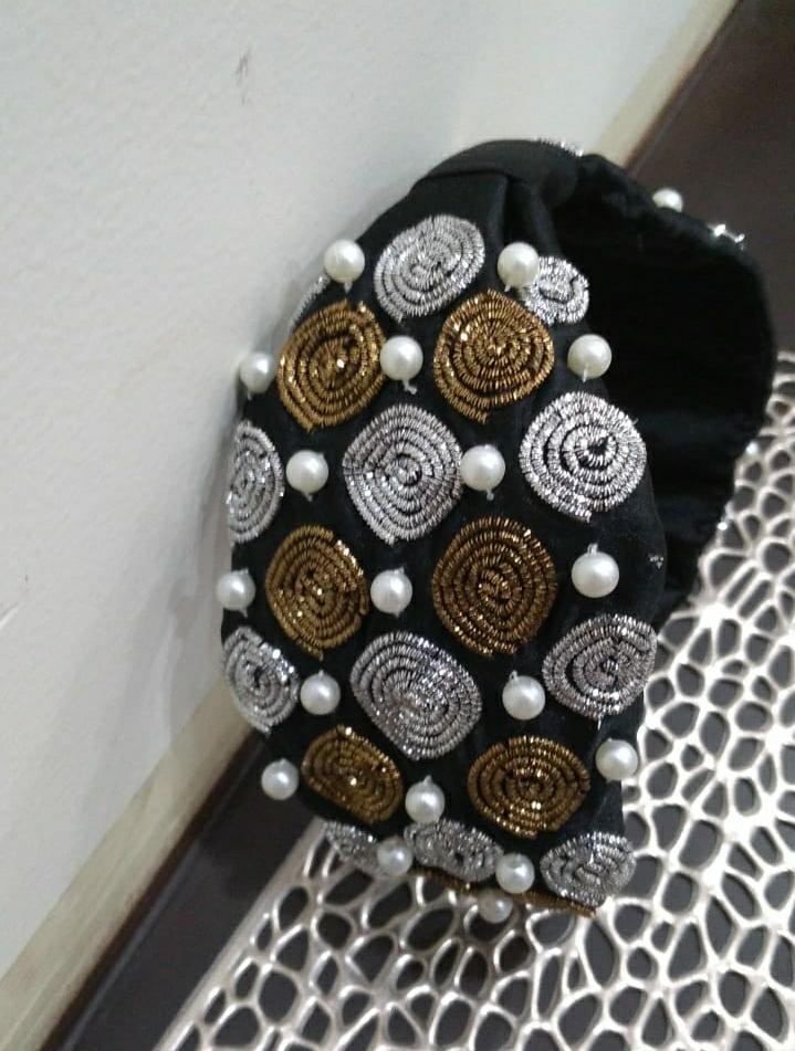 turban chic embroidered hairband for girls  - 17762443 -  Standard Image - 1