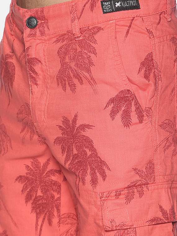 red printed bermuda shorts - 17765111 - Standard Image - 4