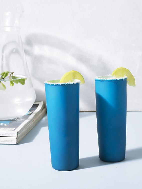 set of 4 tequilla shots glasses for parties, blue