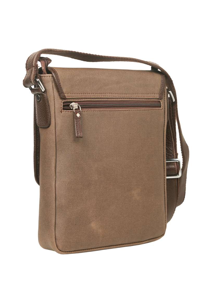 brown canvas messenger messengerbag - 17765792 -  Standard Image - 1