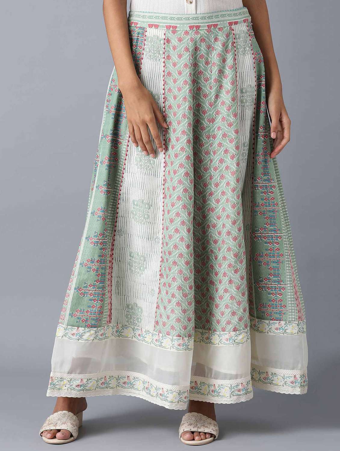 printed flared skirt