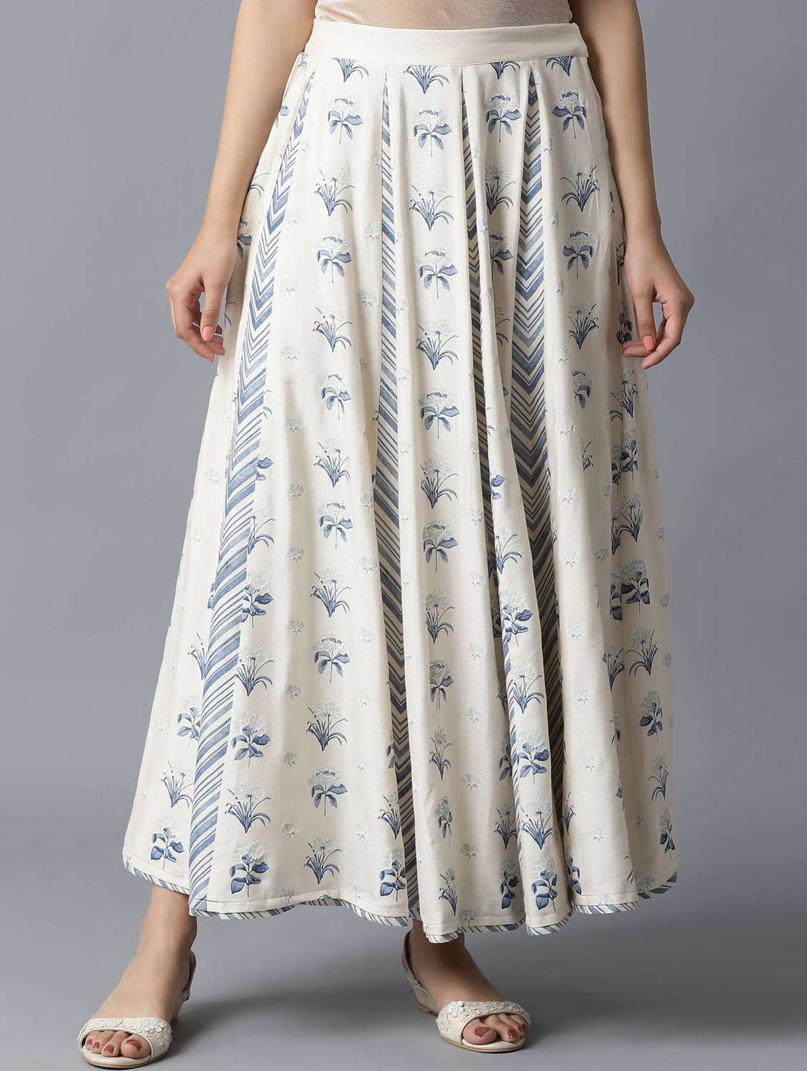 beige printed flared skirt