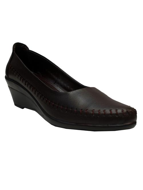 banuchi wedges bellies - 17806733 -  Standard Image - 0