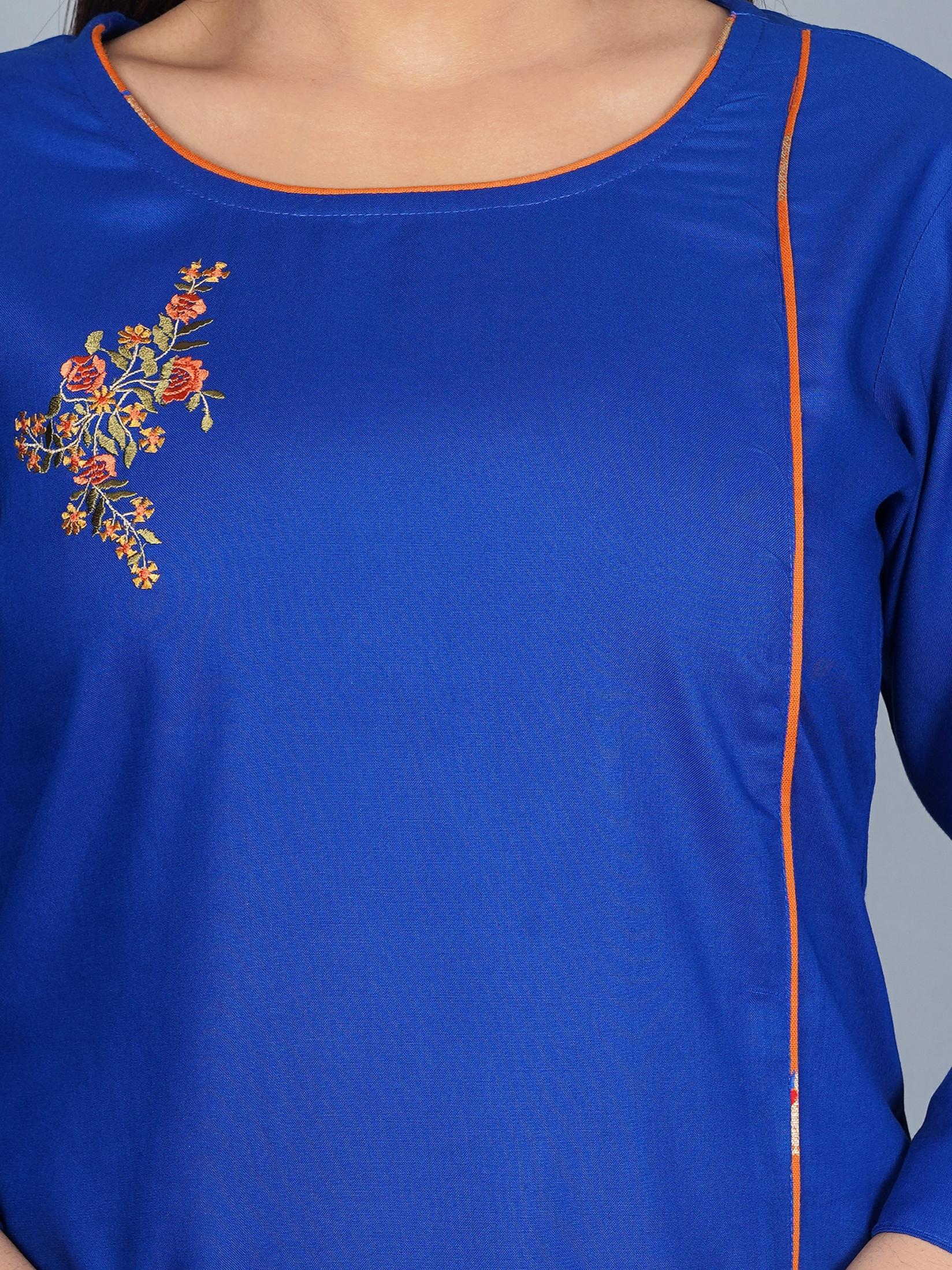 sequin crafts women's rayon embroidered kurti - 17810030 - Standard Image - 1