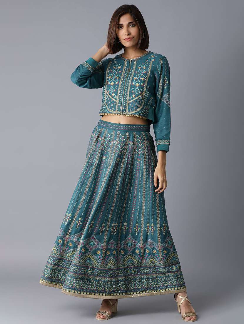 embroidered skirt top set